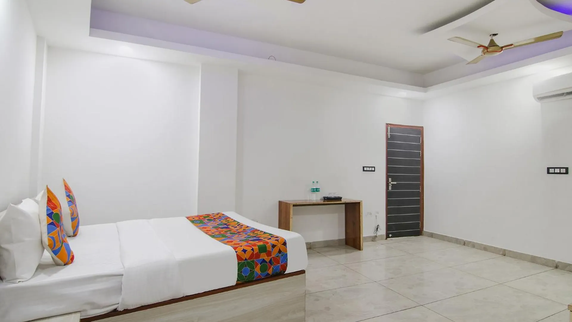 Fabhotel The Grand Heritage Gurgaon 3*,